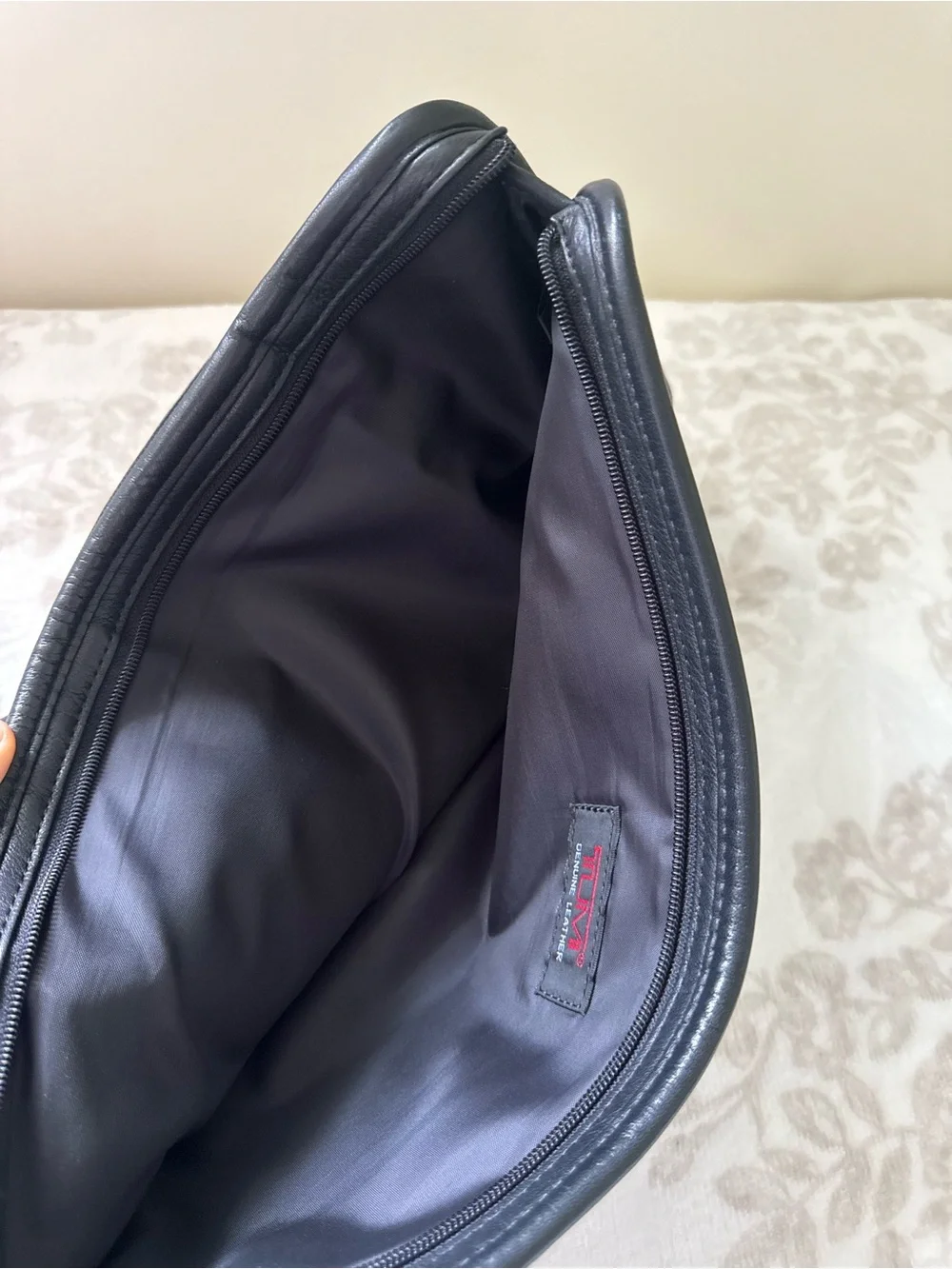 Tumi Alpha Black Leather Laptop Sleeve Document Clutch Attache Case